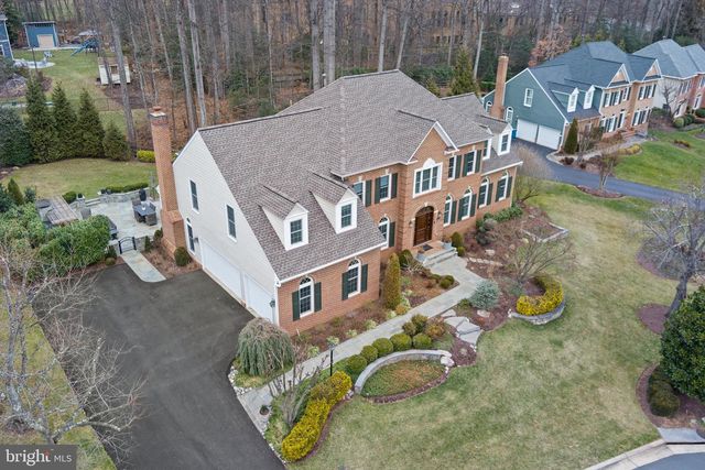 1110 ROUND PEBBLE LN, Reston, VA 20194