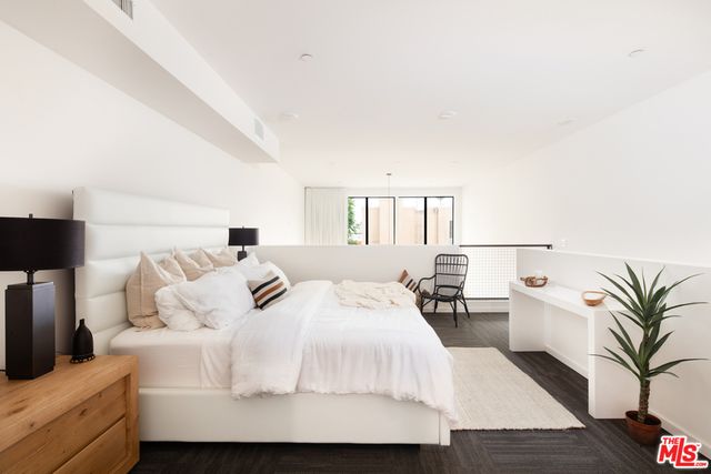 11830 Courtleigh 301, Los Angeles, CA 90066