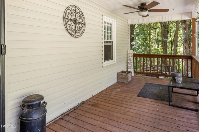 16131 Pocahontas Trail, Meadowview, VA 24361