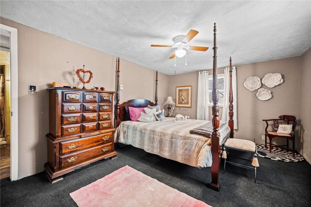 409 Oak St, North Union Twp, PA 15445