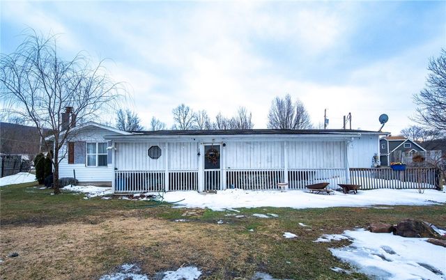 409 Oak St, North Union Twp, PA 15445