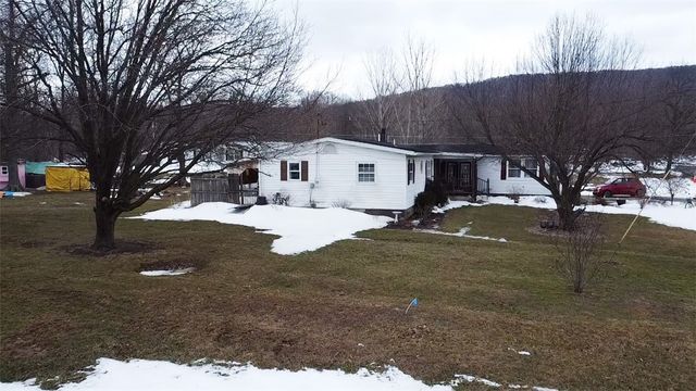 409 Oak St, North Union Twp, PA 15445