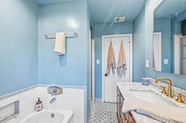 8143 Lasaine Avenue, Northridge, CA 91325