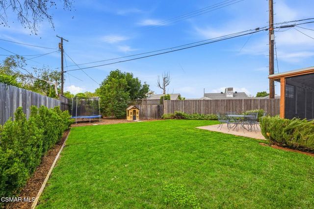 8143 Lasaine Avenue, Northridge, CA 91325