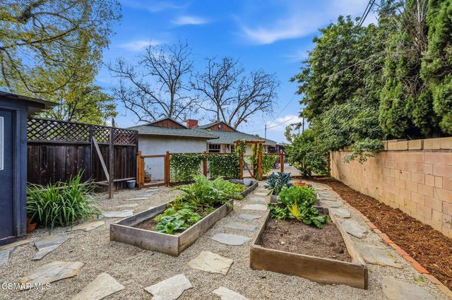 8143 Lasaine Avenue, Northridge, CA 91325