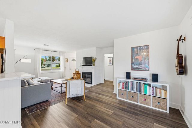 8143 Lasaine Avenue, Northridge, CA 91325