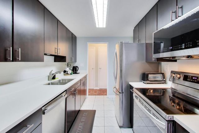 5050 S East End Avenue 9C, Chicago, IL 60615