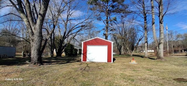 5019 Sunny Acres Dr, Waynesboro, TN 38485