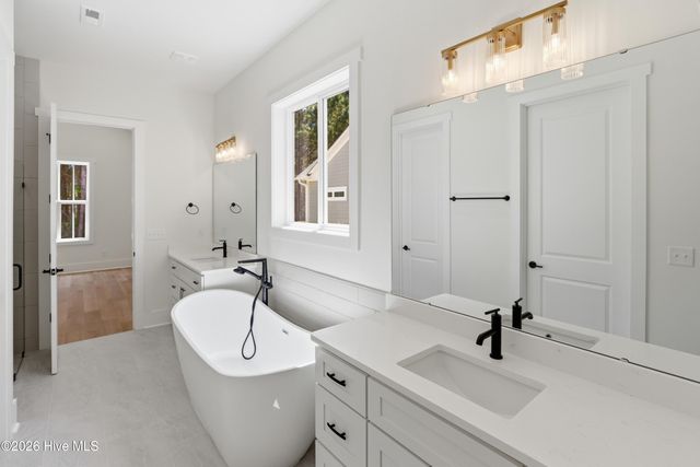 340 Spicer Lake Drive, Holly Ridge, NC 28445