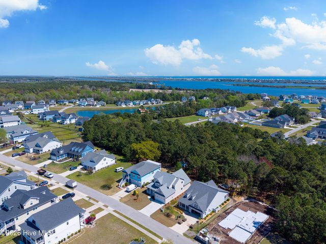 340 Spicer Lake Drive, Holly Ridge, NC 28445