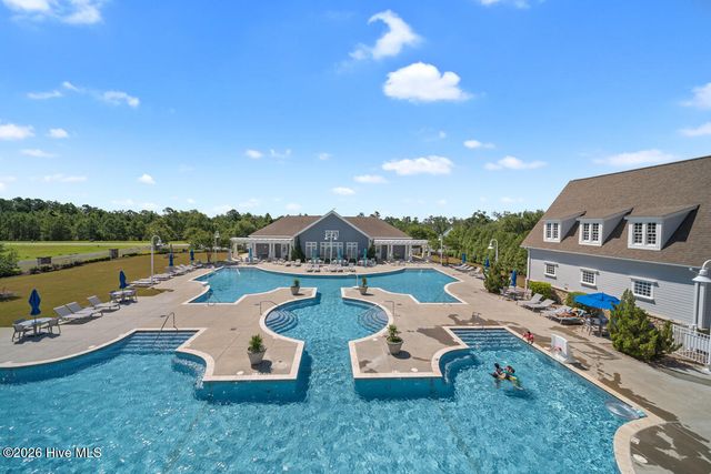 340 Spicer Lake Drive, Holly Ridge, NC 28445