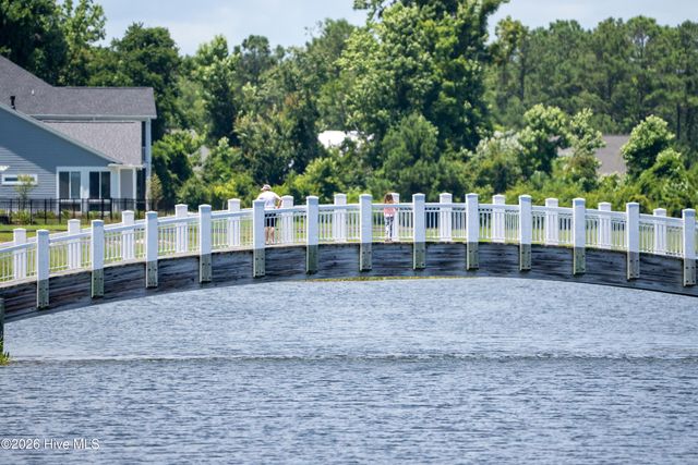 340 Spicer Lake Drive, Holly Ridge, NC 28445
