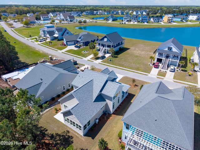 340 Spicer Lake Drive, Holly Ridge, NC 28445