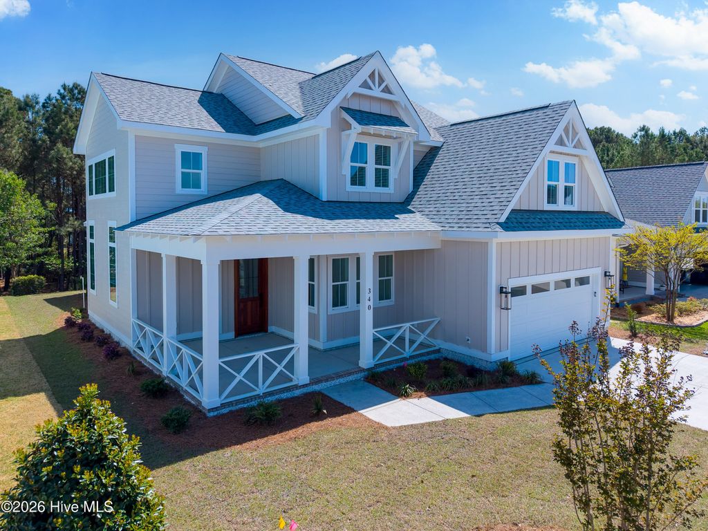 340 Spicer Lake Drive, Holly Ridge, NC 28445