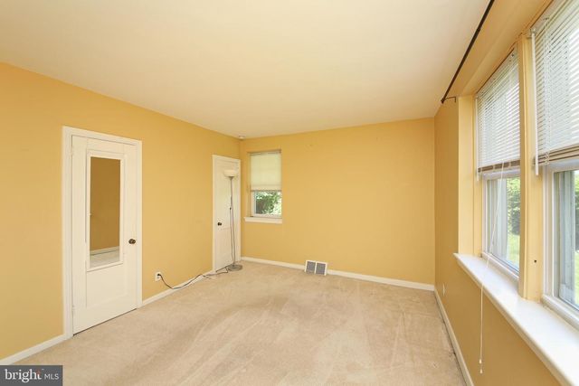 9210 HORATIO RD, Philadelphia, PA 19114