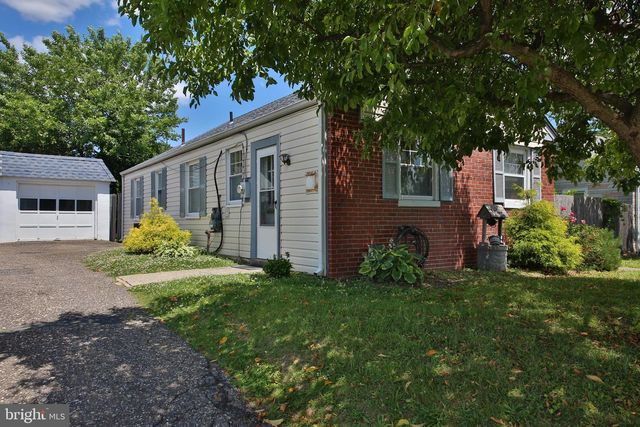 9210 HORATIO RD, Philadelphia, PA 19114