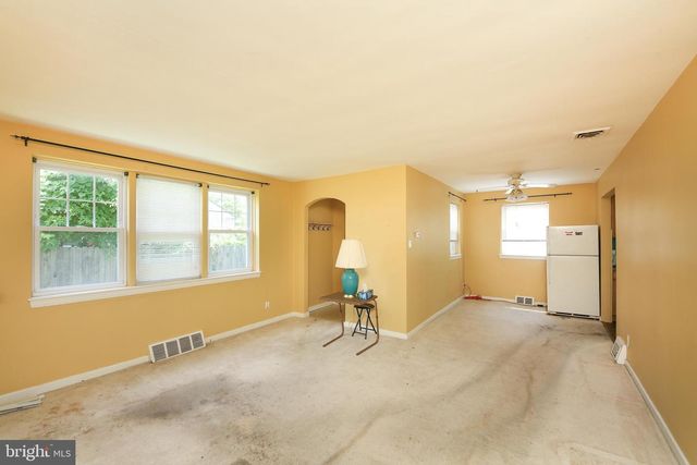 9210 HORATIO RD, Philadelphia, PA 19114