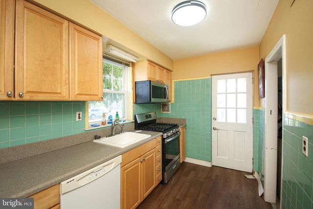 9210 HORATIO RD, Philadelphia, PA 19114