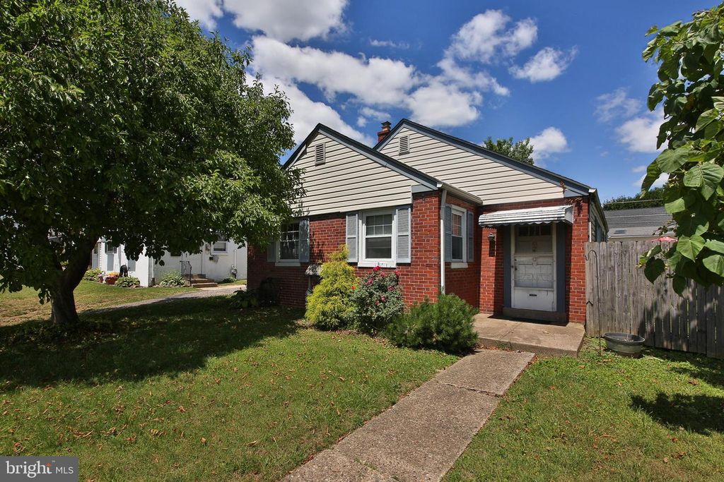 9210 HORATIO RD, Philadelphia, PA 19114