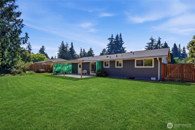 20621 78th Place W, Edmonds, WA 98026