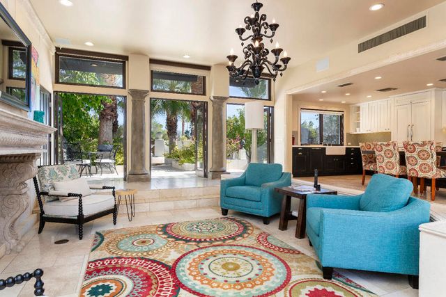 1755 S Mesa Drive, Palm Springs, CA 92264