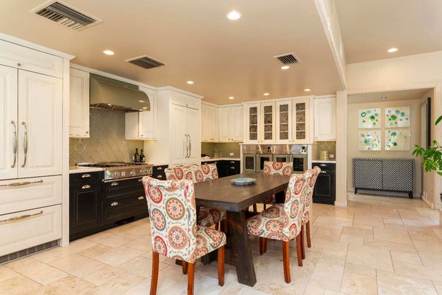 1755 S Mesa Drive, Palm Springs, CA 92264