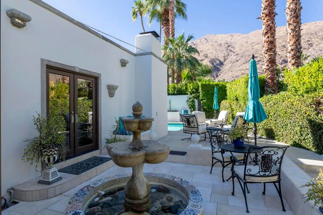 1755 S Mesa Drive, Palm Springs, CA 92264