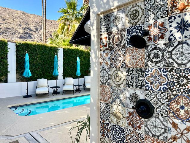 1755 S Mesa Drive, Palm Springs, CA 92264