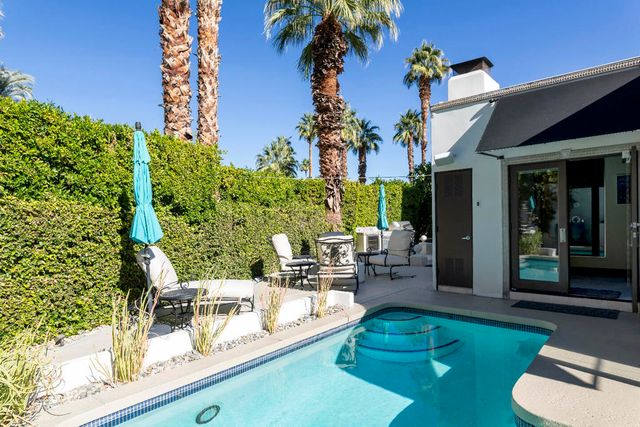1755 S Mesa Drive, Palm Springs, CA 92264