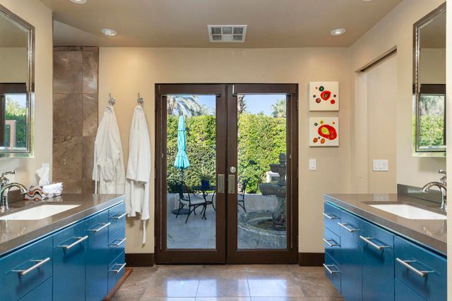 1755 S Mesa Drive, Palm Springs, CA 92264