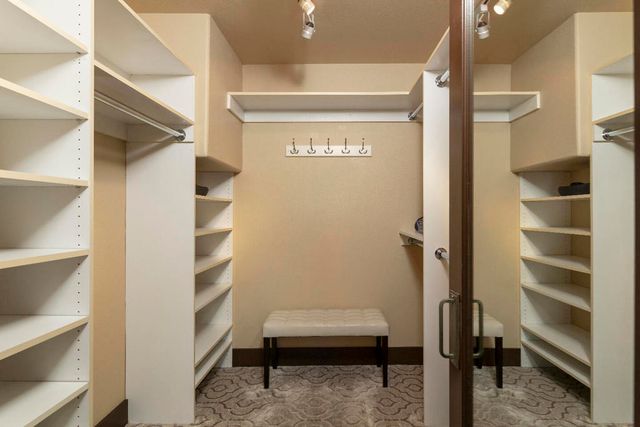 1755 S Mesa Drive, Palm Springs, CA 92264