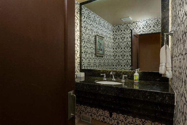 1755 S Mesa Drive, Palm Springs, CA 92264