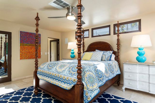 1755 S Mesa Drive, Palm Springs, CA 92264