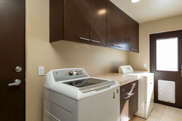 1755 S Mesa Drive, Palm Springs, CA 92264