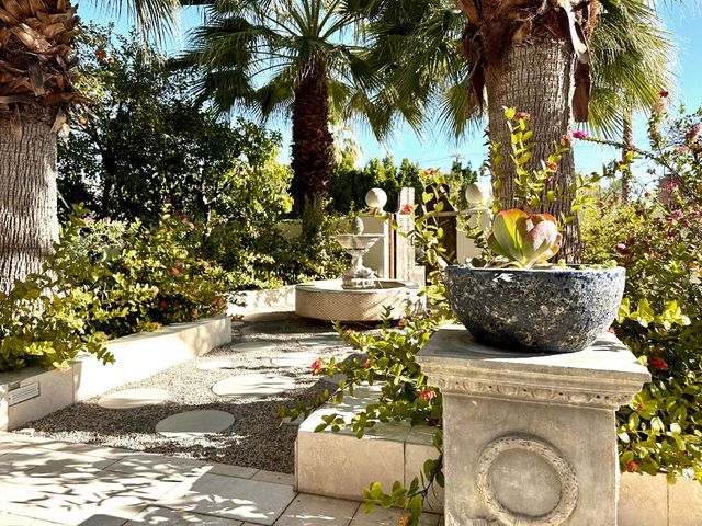 1755 S Mesa Drive, Palm Springs, CA 92264