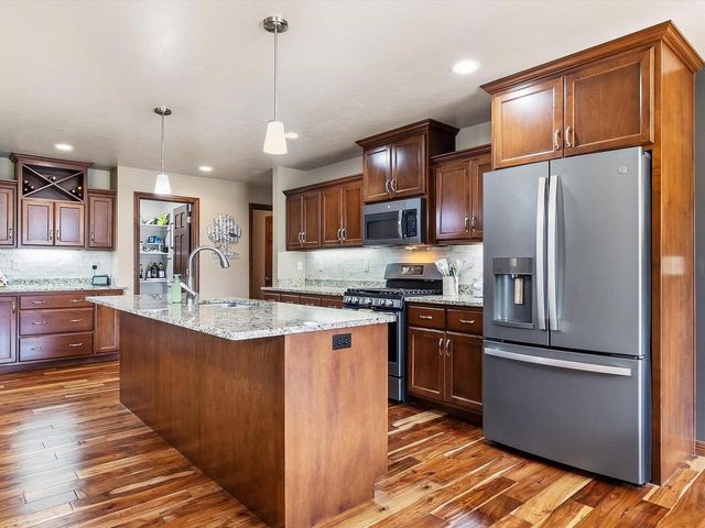 3594 BAY HARBOR DRIVE, Green Bay, WI 54311