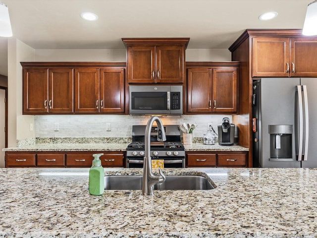3594 BAY HARBOR DRIVE, Green Bay, WI 54311