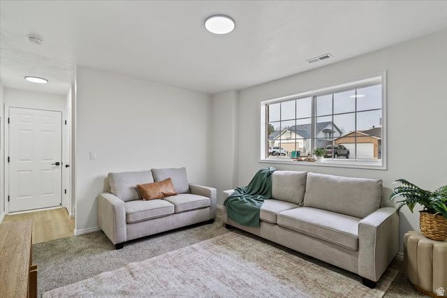 4270 S 2900 W, Roy, UT 84067