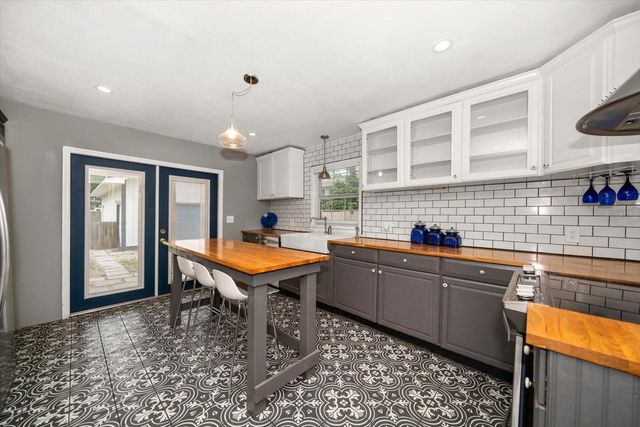 310 N LINCOLN AVENUE, Clearwater, FL 33755