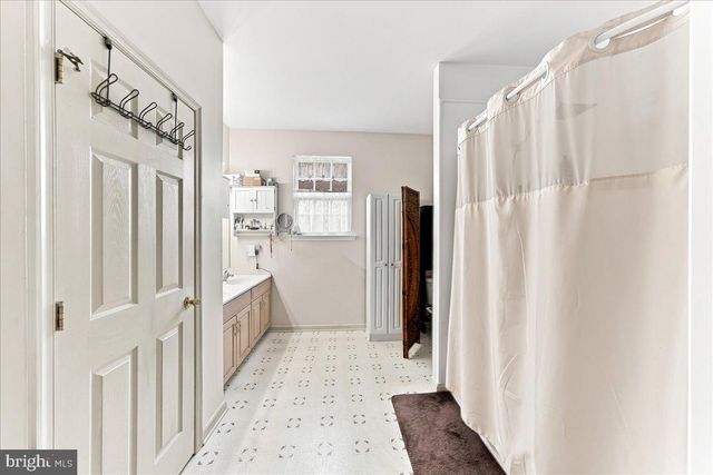313 MANCHESTER ST, Oxford, PA 19363