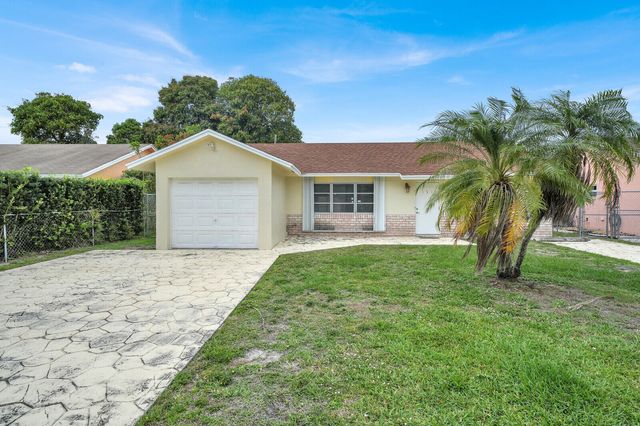 151 NE 26th Avenue, Boynton Beach, FL 33435