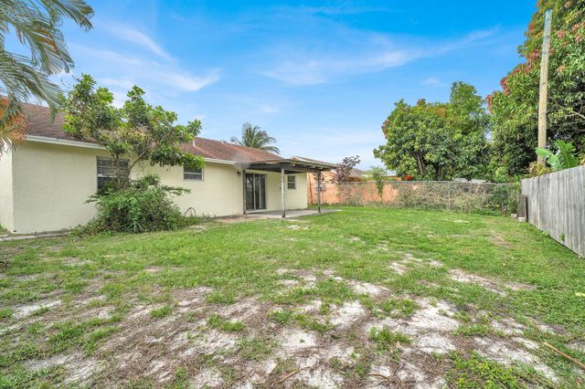 151 NE 26th Avenue, Boynton Beach, FL 33435