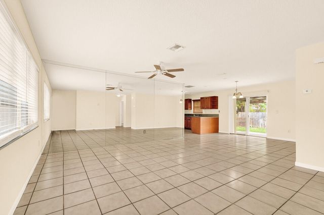 151 NE 26th Avenue, Boynton Beach, FL 33435