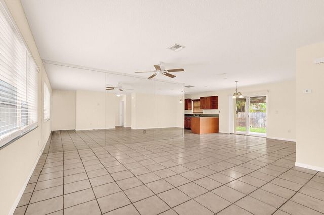 151 NE 26th Avenue, Boynton Beach, FL 33435
