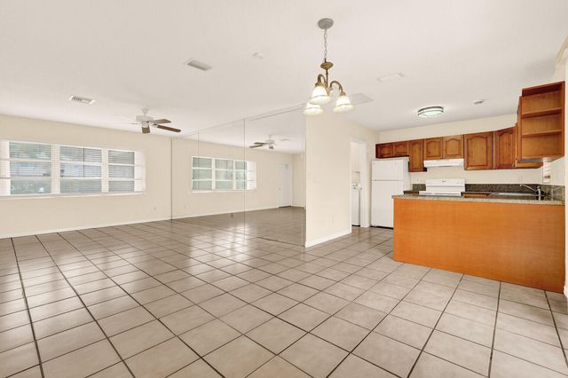 151 NE 26th Avenue, Boynton Beach, FL 33435