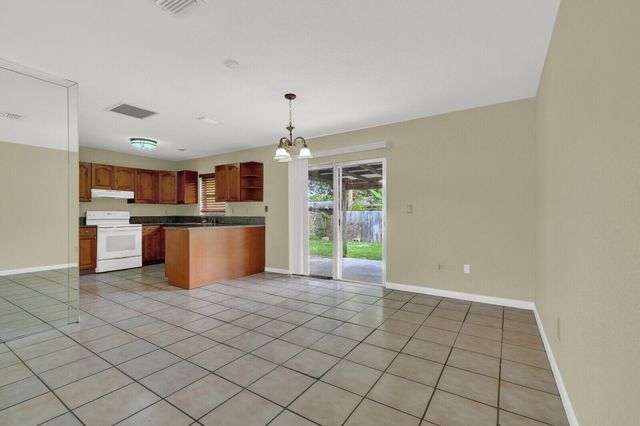 151 NE 26th Avenue, Boynton Beach, FL 33435