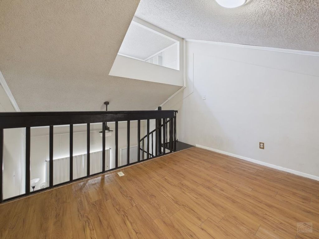1905 San Gabriel ST 206, Austin, TX 78705