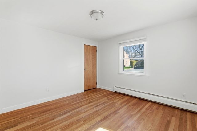 11 Cannon Rock Rd, Lynn, MA 01904
