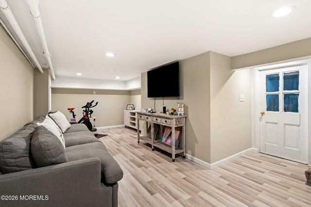 4053 Nottingham Way, Hamilton Square, NJ 08690