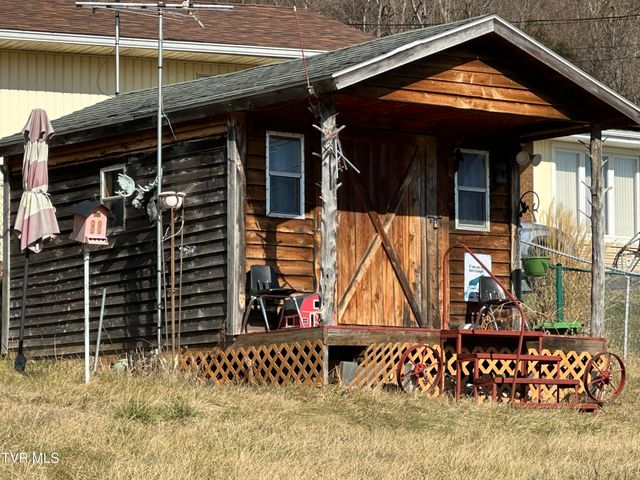 50 Edgar Street, Lebanon, VA 24266